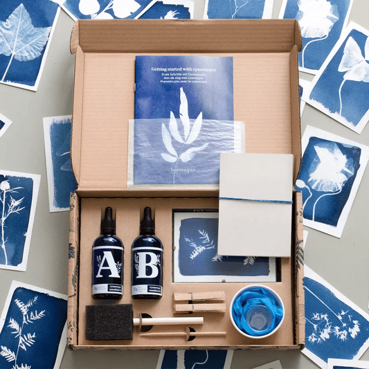 Cyanotype Kit – DIY kit to make blueprints / sun prints
